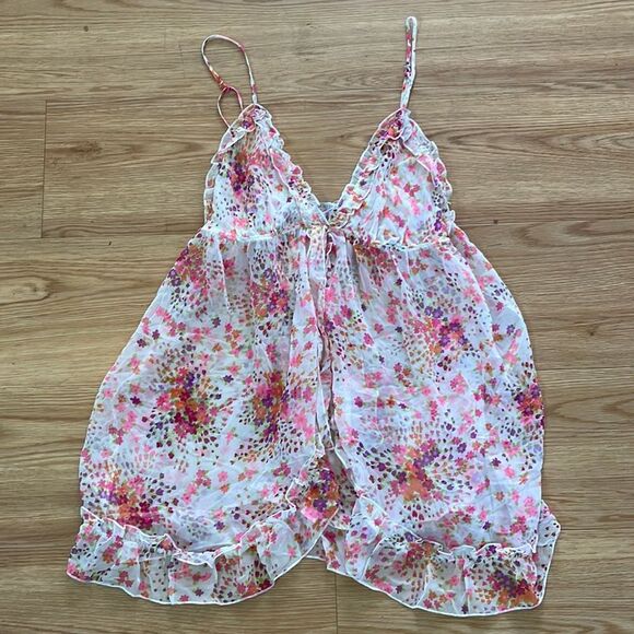 NWT Victoria Secret Lingerie Intimates Large - Picture 1 of 4